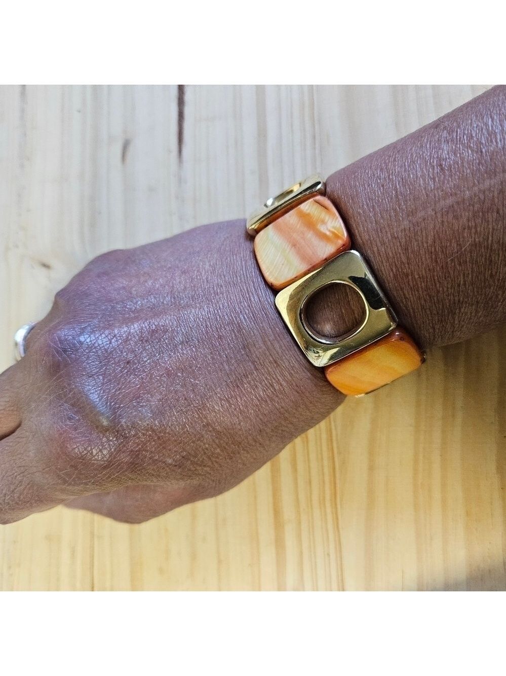 Vintage Tangerine Glass and Gold-tone Geometric Metal Stretch Bracelet
